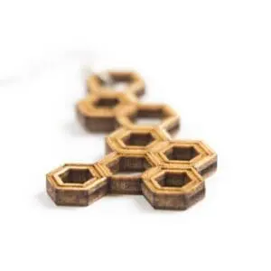 Houten oorbellen - lasergesneden oorbellen / lasercut earrings