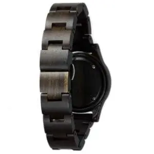 klassiek dameshorloge van hout