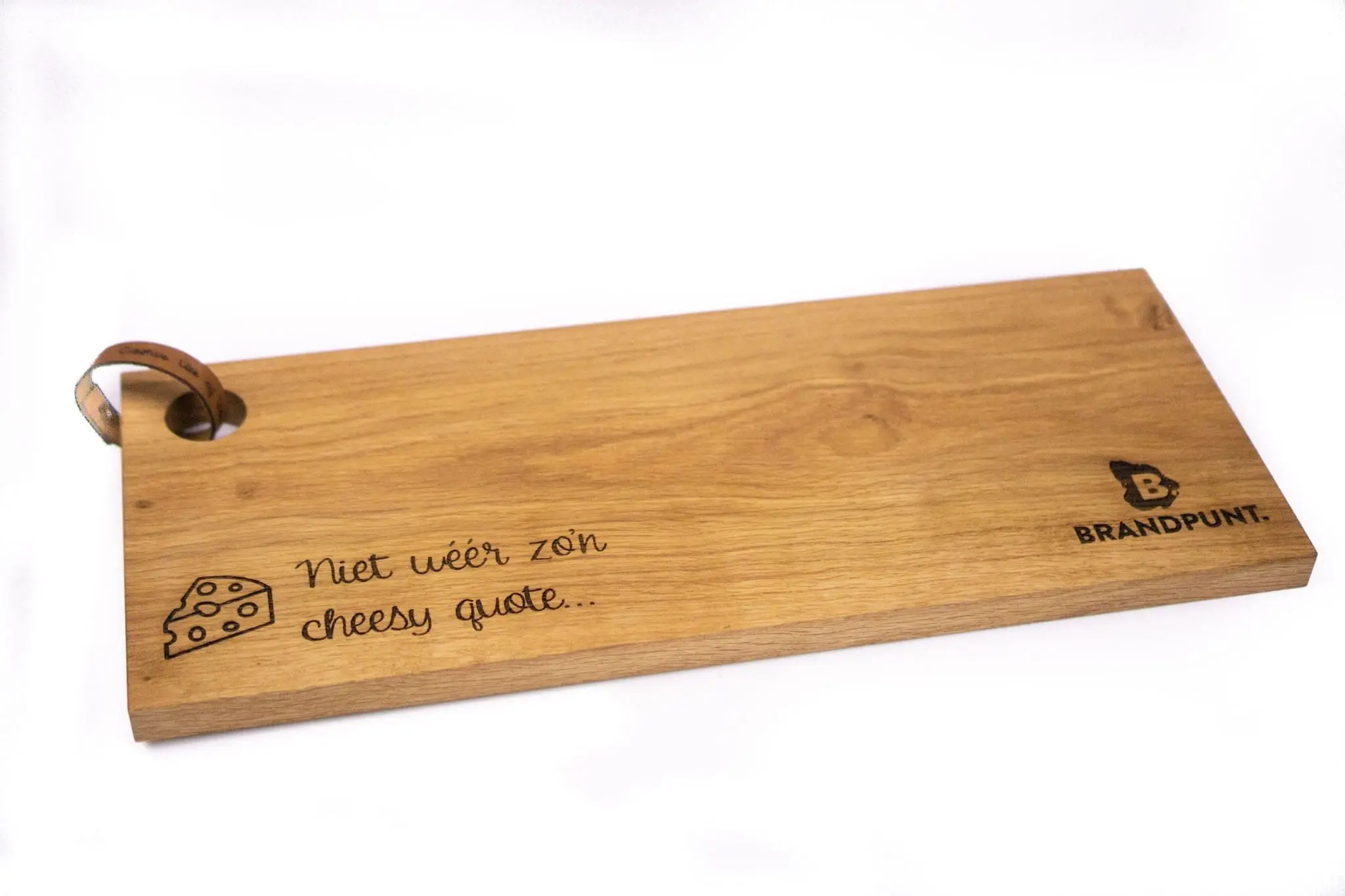 Gravez le plan de découpe de la planche à boissons avec votre propre design