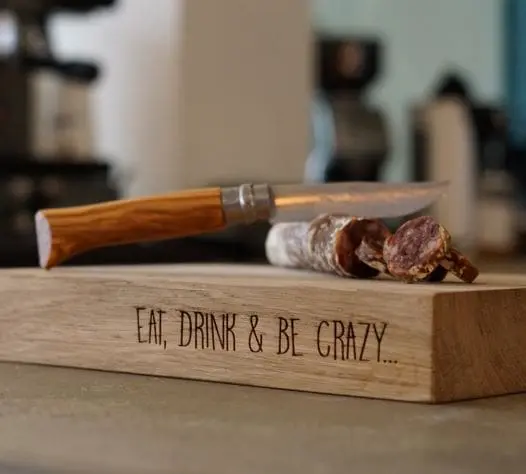 houten hakblok snijplank graveren