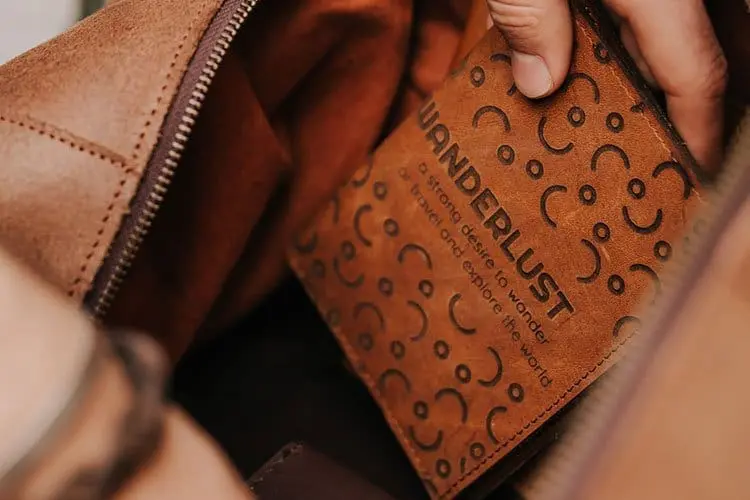 gepersonaliseerde paspoorthoes met initialen