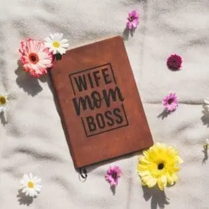 Cadeau personnalisé pour la fête des mères - Carnet en cuir