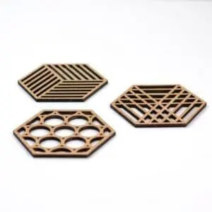 Geometrische houten onderzetters