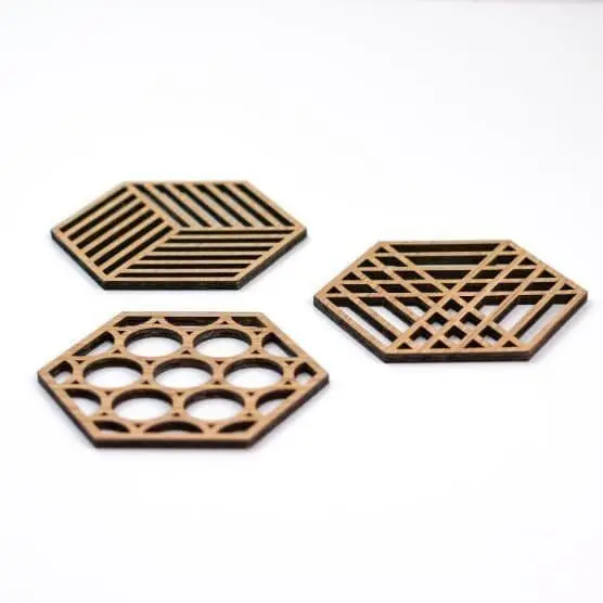 Geometrische houten onderzetters
