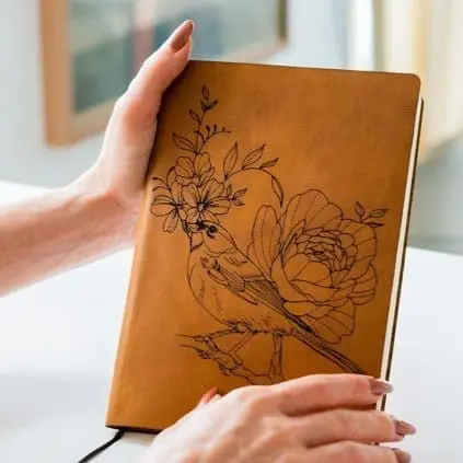 Porte-clés en cuir avec texte