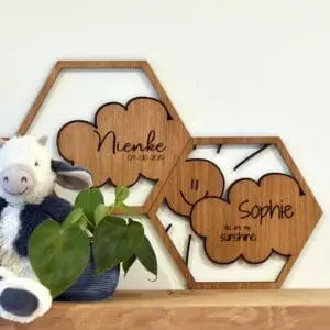 Houten wanddecoratie kinderkamer hexagon 6 hoek wolk met zon personaliseren eigen naam