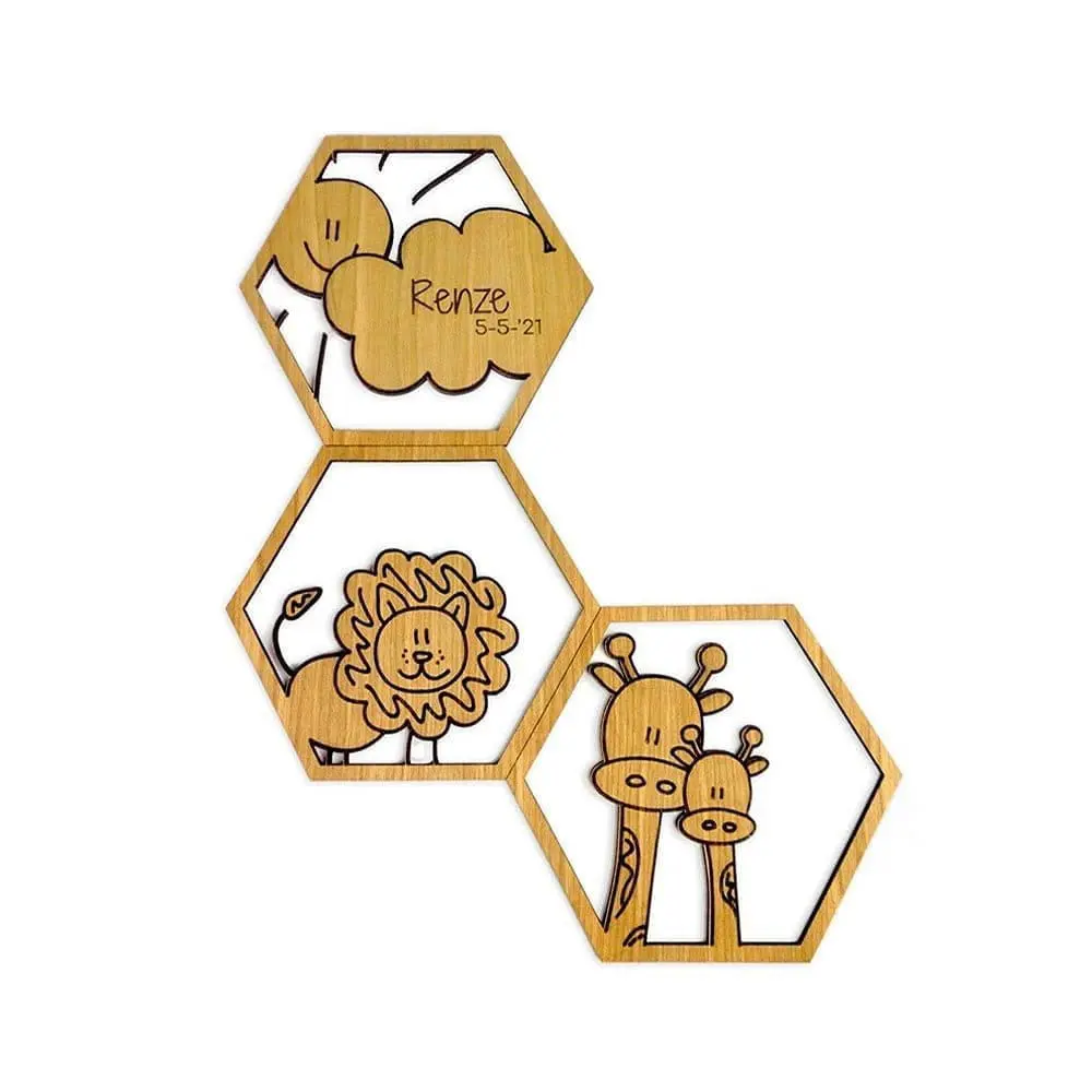 Houten wanddecoratie kinderkamer 6 hoek leeuw giraf wolk gepersonaliseerd