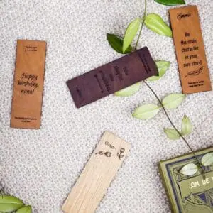 Boekenlegger leer hout maak je eigen ontwerp