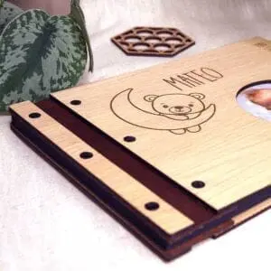 Houten fotoboek fotoalbum kind babyfoto's kraamcadeau