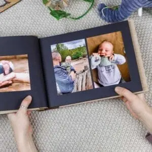 Houten fotoboek fotoalbum kind babyfoto's kraamcadeau