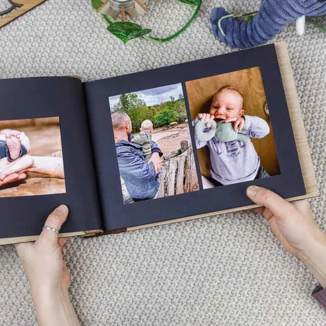 Houten fotoboek fotoalbum kind babyfoto's kraamcadeau