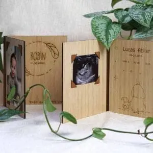 Houten fotolijst gepersonalisserd eigen ontwerp babyfoto kraamcadeau kraambezoek