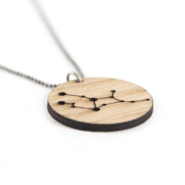 Lasergesneden houten ketting / hanger constellations / sterrenbeeld - Lasercut wooden necklace / pendant constellations