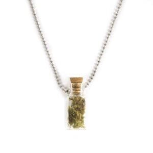 Ketting met mini flesje - message in a bottle - Necklace with a mini bottle - Message in a bottle