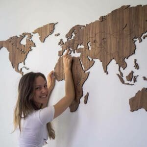 Houten wereldkaart - walnoot - wereldkaart van hout