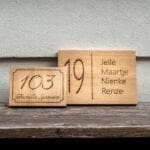 Personalisiertes Hausnummernschild aus Holz