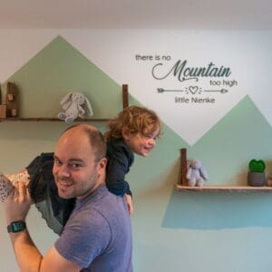 Houten letters babykamer