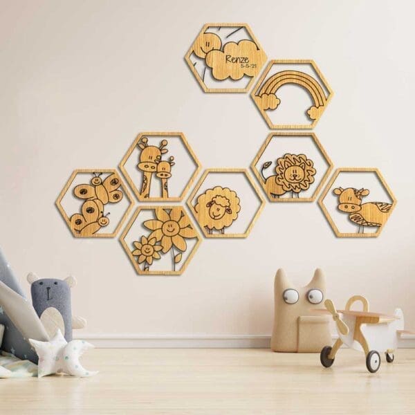 Houten wanddecoratie kinderkamer hexagon wolk vlinder koe bloemen regenboog leeuw giraffen gepersonaliseerd
