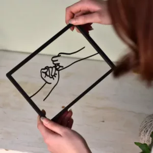 Floating Frames Houten lijstje transparant lijnen handen pinky promise